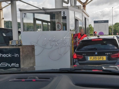 bringing uk car moving to spain